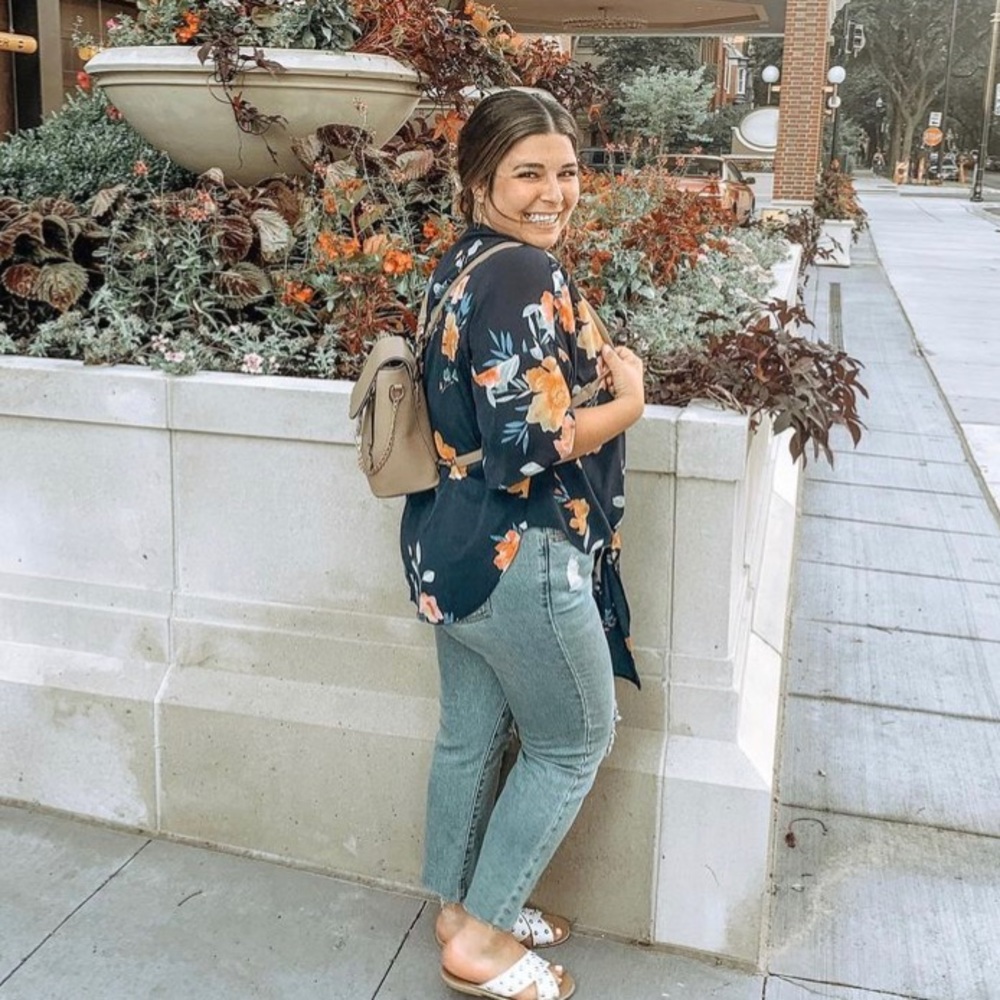 Floral print front tie top